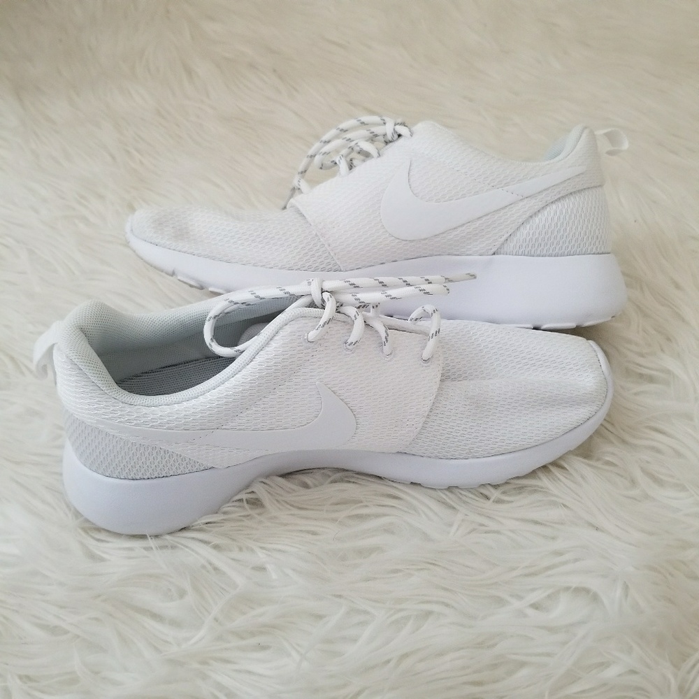 Nike Roshe 7.5